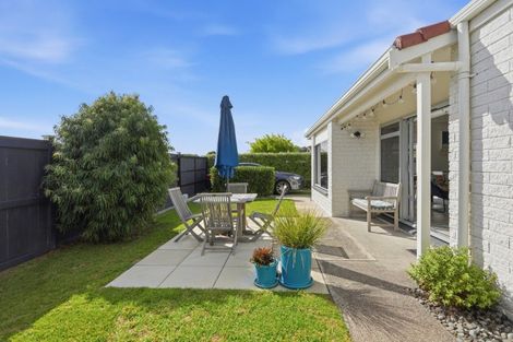 Photo of property in 3a Compton Place, Mount Maunganui, 3116