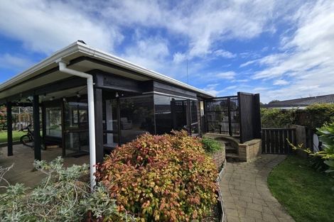 Photo of property in 70b Eatwell Avenue, Paraparaumu Beach, Paraparaumu, 5032