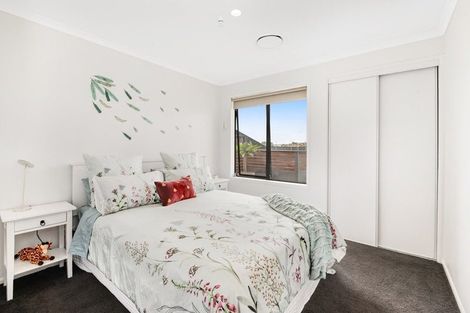 Photo of property in 8a Astrolabe Place, Gulf Harbour, Whangaparaoa, 0930