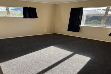 Photo of property in 7b Portland Street, Welcome Bay, Tauranga, 3112