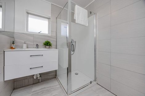 Photo of property in 4/3 Corin Avenue, Manurewa, Auckland, 2102