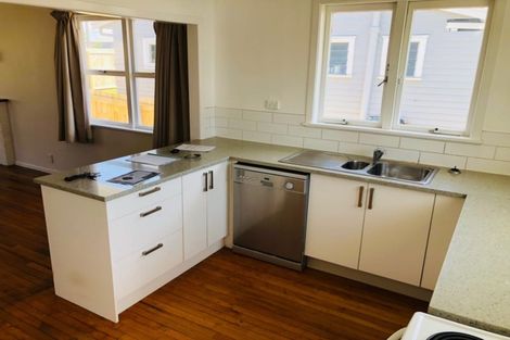 Photo of property in 1/221 Birkdale Road, Birkdale, Auckland, 0626