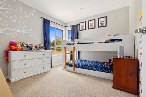 Photo of property in 18 Crabb Fields Lane, Riverhead, 0820