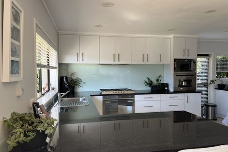 Photo of property in 8 Kindergarten Drive, Conifer Grove, Takanini, 2112