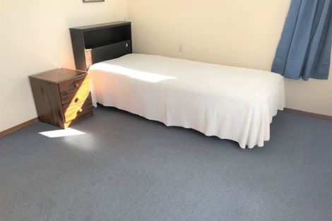 Photo of property in 3 Huia Place, Levin, 5510