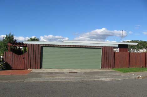 Photo of property in 18 Cranwell Street, Churton Park, Wellington, 6037
