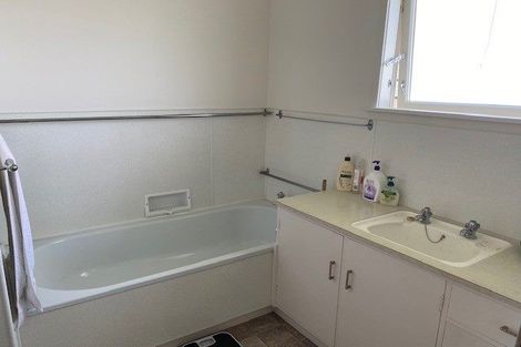 Photo of property in 4 Linklater Avenue, Bellevue, Tauranga, 3110