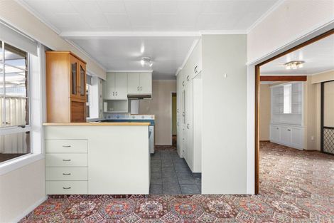 Photo of property in 38 Lyndhurst Street, Westport, 7825