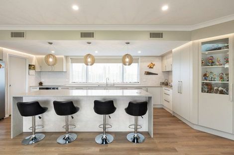 Photo of property in 2 Kotare Grove, Cambridge, 3434