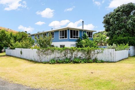 Photo of property in 12 Ringer Avenue, Matapouri, Whangarei, 0173
