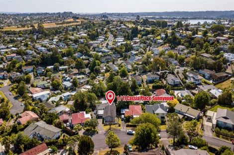 Photo of property in 1/11 Cassia Place, Sunnynook, Auckland, 0620
