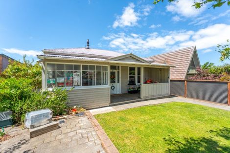 Photo of property in 87 Avenue Road, West End, Timaru, 7910