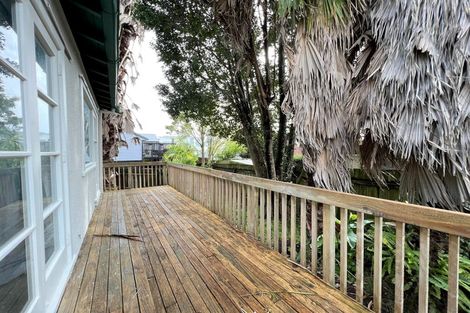 Photo of property in 1/405 East Coast Road, Mairangi Bay, Auckland, 0630