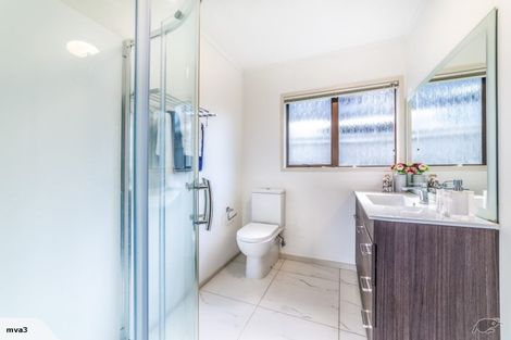 Photo of property in 24a East Coast Road, Milford, Auckland, 0620