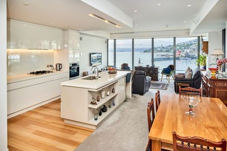 Photo of property in Clyde Quay Wharf, 1a/7 Clyde Quay Wharf, Te Aro, Wellington, 6011