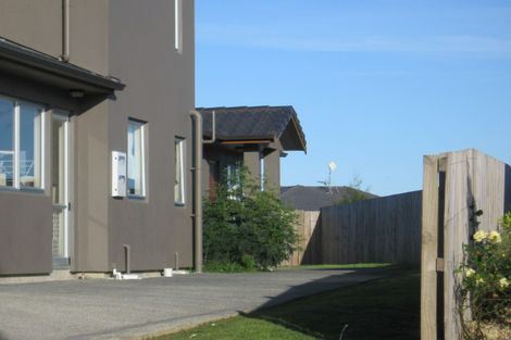 Photo of property in 27 Ballymore Drive, Pinehill, Auckland, 0632