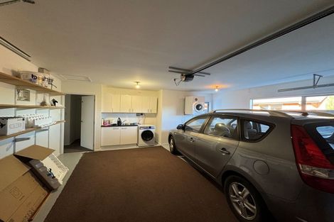 Photo of property in 2 Whio Close, Parklands, Christchurch, 8083