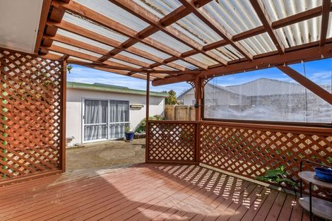 Photo of property in 2b Dunns Street, Silverstream, Upper Hutt, 5019