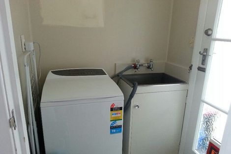 Photo of property in 1/2 Bowling Avenue, Epsom, Auckland, 1023