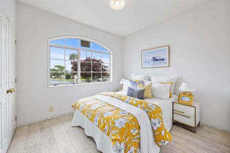 Photo of property in 26 Dannemora Drive, Dannemora, Auckland, 2016