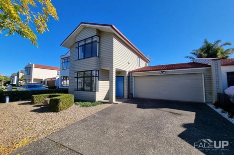 Photo of property in 52 Vinograd Drive, Te Atatu Peninsula, Auckland, 0610