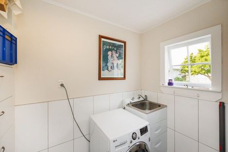 Photo of property in 9 Nelson Street, Feilding, 4702