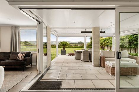 Photo of property in 83 Penetaka Heights, Pyes Pa, Tauranga, 3112