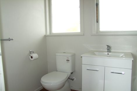 Photo of property in 24 Leman Street, Milton, 9220