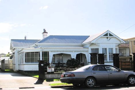 Photo of property in 13 Donald Street, Regent, Whangarei, 0112