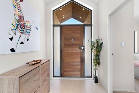 Photo of property in 18 Savina Court, Flat Bush, Auckland, 2019