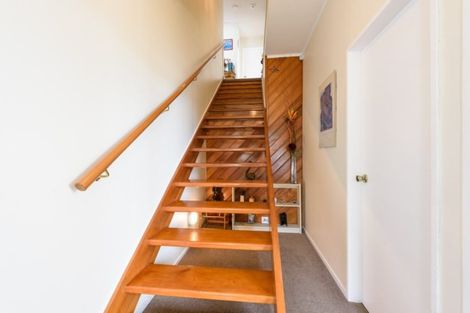 Photo of property in 23 Ngarimu Grove, Ngaio, Wellington, 6035