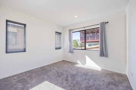 Photo of property in 50c Barbados Drive, Unsworth Heights, Auckland, 0632
