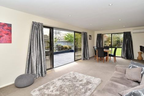 Photo of property in 12 Taunton Place, Rangiora, 7400