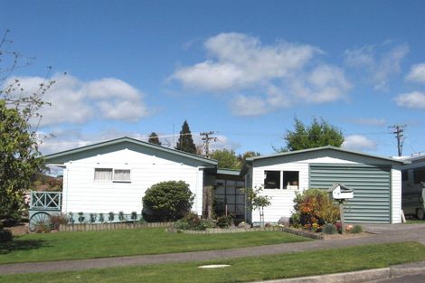 Photo of property in 19 Shera Street, Acacia Bay, Taupo, 3330