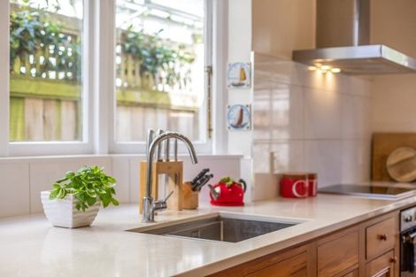 Photo of property in 8 Kio Road, Hataitai, Wellington, 6021