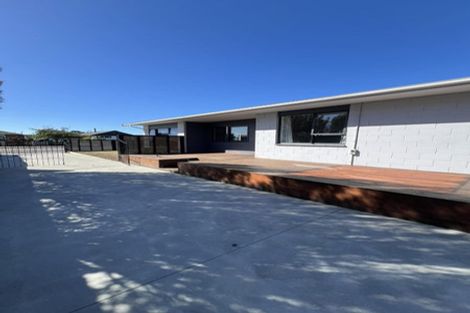 Photo of property in 135 Queenspark Drive, Parklands, Christchurch, 8083