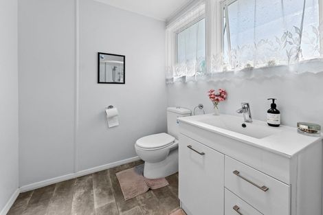 Photo of property in 38 Woodleigh Street, Frankleigh Park, New Plymouth, 4310