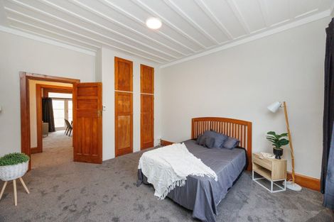 Photo of property in 972 Tremaine Avenue, Roslyn, Palmerston North, 4414