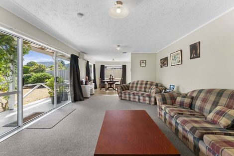 Photo of property in 43 Arthur Crescent, Hilltop, Taupo, 3330