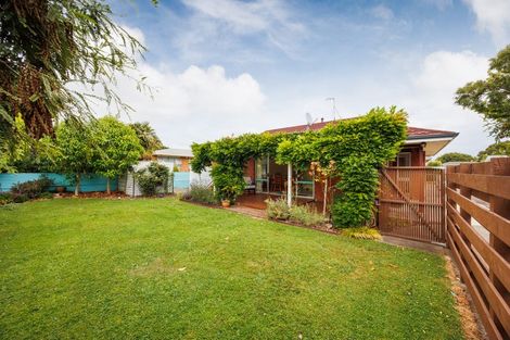 Photo of property in 2/361 Botanical Road, West End, Palmerston North, 4412