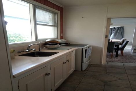 Photo of property in 28 Mayfield Road, Glenfield, Auckland, 0629