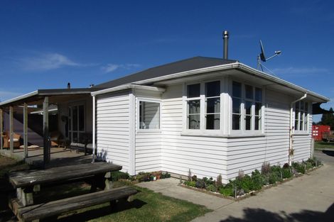 Photo of property in 17 Matai Street, Edgecumbe, 3120