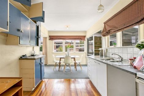 Photo of property in 11 Rowan Terrace, Te Atatu South, Auckland, 0610