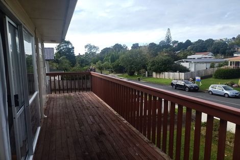 Photo of property in 37 Awaruku Road, Torbay, Auckland, 0630