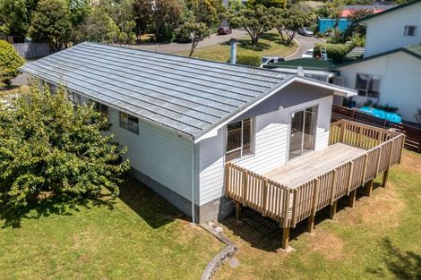 Photo of property in 45 Hicks Close, Whitby, Porirua, 5024