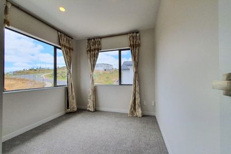 Photo of property in 3 Tautoru Avenue, Orewa, 0931