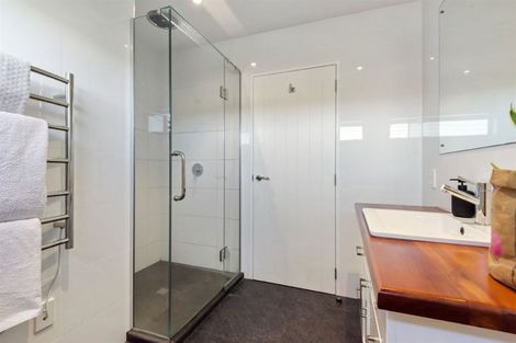 Photo of property in 68 Hebron Road, Waiake, Auckland, 0630