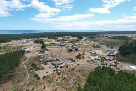 Photo of property in 12 Quail Way, Waitarere, Levin, 5510