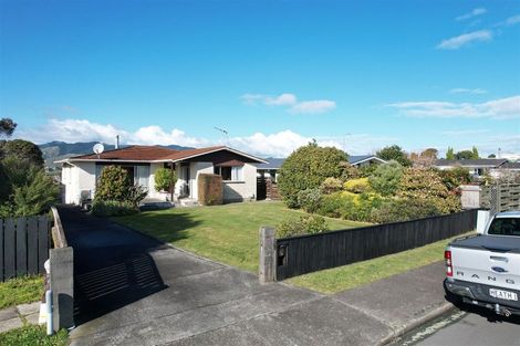Photo of property in 80 Gray Avenue, Paraparaumu Beach, Paraparaumu, 5032