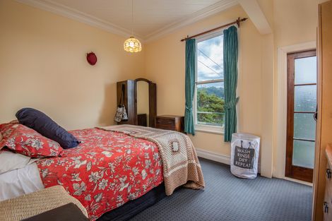 Photo of property in 53 Cole Street, Caversham, Dunedin, 9012